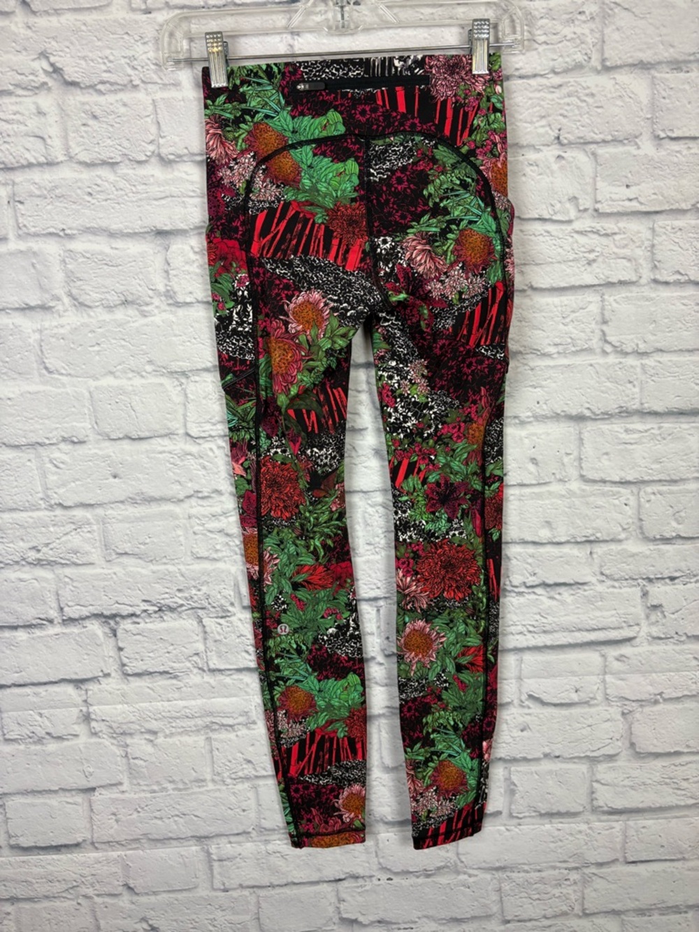 Lululemon Wunder Under Hi-Rise Tight size 2 - Picture 4 of 8